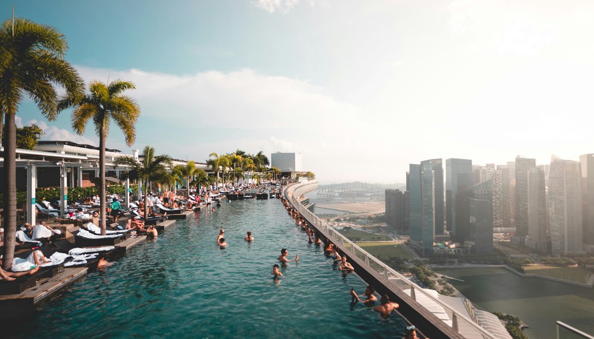 Un hotel en verano.